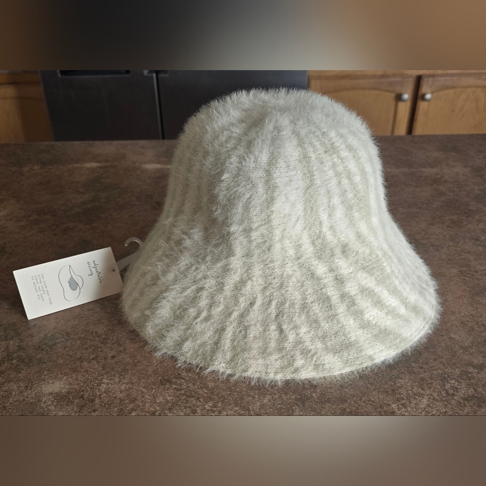 🌻NWT A New Day Brushed Bucket Hat, Cream/ Zebra Print - Picture 2 of 7